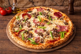 Karışık Pizza görseli