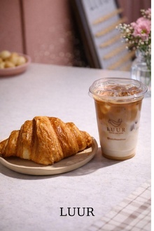 Latte + Kruvasan görseli