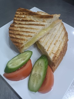 Kaşarlı Tost görseli