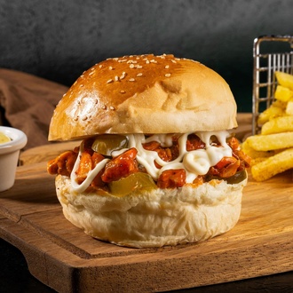 Extreme Chili Chicken Burger görseli
