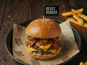 Double The Beast Hot Burger (Acılı) görseli