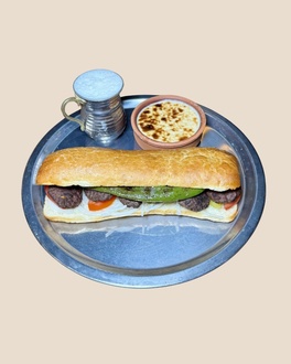 Özel Ciabatta Ekmeğinde Köfteköz Menü görseli