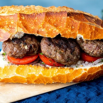 Ekmek Arası Köfte görseli