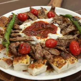Yoğurtlu Kebap görseli