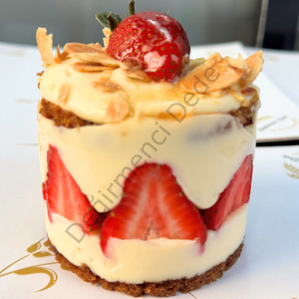 Çilekli Pasta(şeker İlavesiz Ve Glutensiz) 1 Kişilik görseli