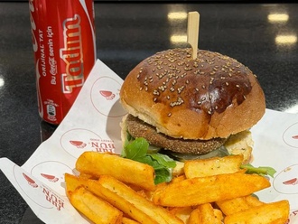 Falafel Burger Menü görseli