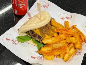 Ev Yapımı Köfteli Bun Menü görseli