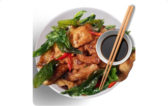 144- Thai Usulü Fesleğenli Acılı Tavuk Bonfile görseli