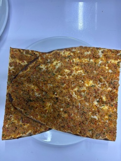 Acılı Lahmacun görseli