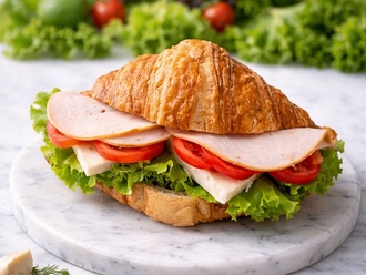 Beyaz Peynir, Hindi Füme Kruvasan Sandaviç görseli