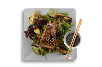 Izgara Somon Salatası görseli