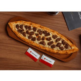 Kavurmalı Kaşarlı Pide görseli