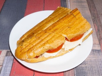 Beyaz Peynirli Tost görseli