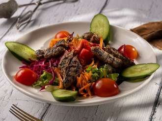 Köfte Salata görseli