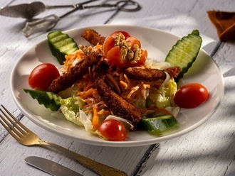 Çıtır Tavuk Salatası görseli
