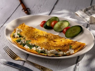 Beyaz Peynirli Maydanozlu Omlet görseli
