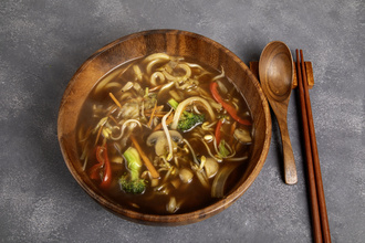 Sebzeli Udon Çorbası görseli