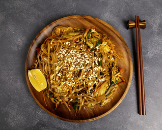 Pad Thai Sebzeli Noodle görseli