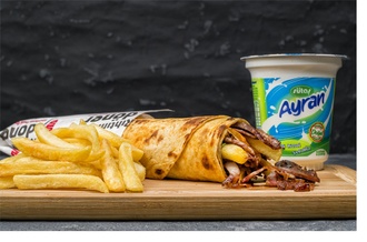 Et Döner Dürüm (70 Gr) & Cips & Ayran Menü görseli