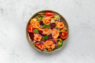 Füme Somon Salata görseli