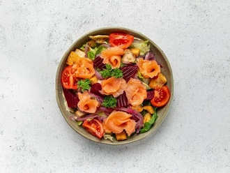 Füme Somon Salata görseli