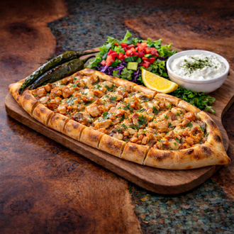 Tavuklu Kaşarlı Pide görseli