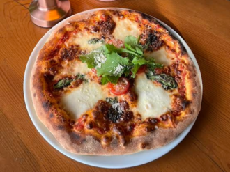 Pizza Margaritha görseli