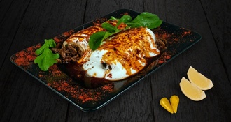 Köz Patlıcanlı Yoğurtlu Et Tantuni görseli