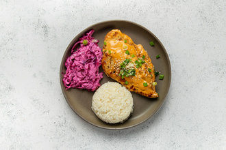 Paprika Soslu Macar Tavuk görseli