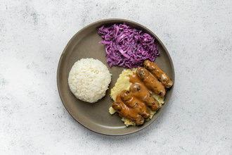 Güveçte Soslu Köfte görseli