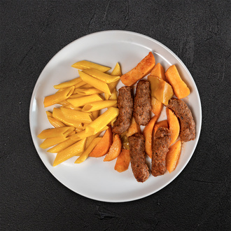 İzmir Köfte & Penne Makarna görseli