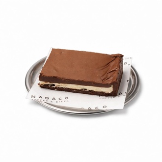 Beyaz Çikolatalı Brownie görseli