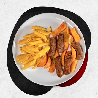 İzmir Köfte & Penne Makarna görseli
