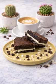 Beyaz Çikolatalı Brownie görseli