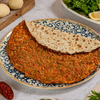 Urfa Lahmacun (Acılı) görseli