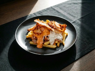 Kırmızı & Beyaz Soslu Tavuk Döner (100 Gr.) görseli