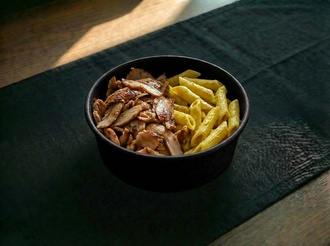 Köri Soslu Penne Makarna & Tavuk Döner (150 Gr.) görseli