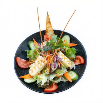 Hellim Peynirli Salata görseli