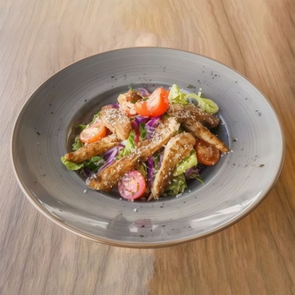 Izgara Piliçli Salata görseli