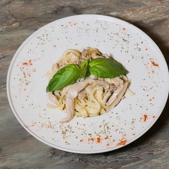 Fettuccine Alfredo görseli