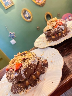 Waffle Roll Kruvasan görseli