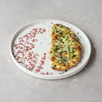 Sarımsaklı Mozzarellalı Ekmek görseli