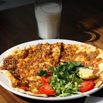 3'Lü Lahmacun & Ayran & Puding Menüsü görseli