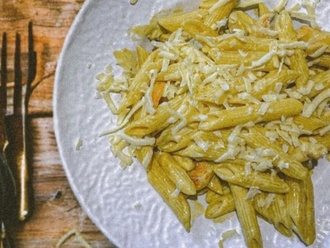 Köri Soslu Penne görseli
