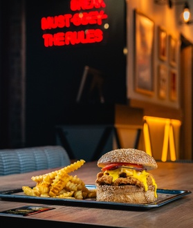 Rock'n Fight Chicken Burger görseli