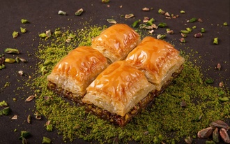 Baklava (2 Dilim) görseli