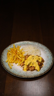 Cheddar Peynirli Tavuk görseli