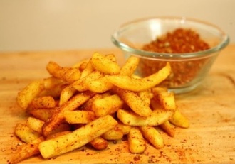 Cajun Baharatlı Patates Kızartması görseli