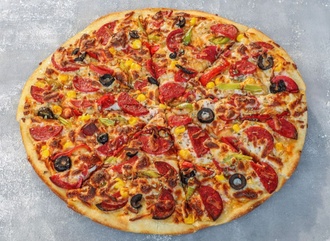 Şarküteri Pizza (Büyük Boy) görseli