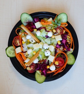 Peynirli Salata görseli